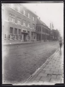 Hotel Neaff omstreeks 1908 FB 21 maar t 2016.jpg