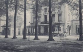 Hotel Brinkhorts Ellecom met bomen en auto 1928 FB 27-06-2015.jpg