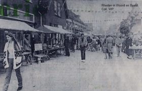 Spoorstraat Braderie mei 1982 FB 17 febr. 2016.jpg