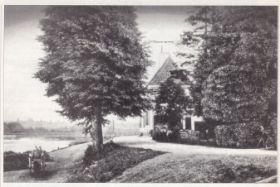 Oude Veerhuis rond 1908 met naam WP fb 21-04-2014.jpg