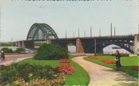 Rijnbrug en plantsoen 1956 FB 10-2-2017.jpg